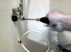 止水栓を止める